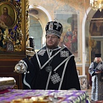 Епископ Паисий возглавил Литургию Преждеосвященных Даров в первый день Страстной седмицы 